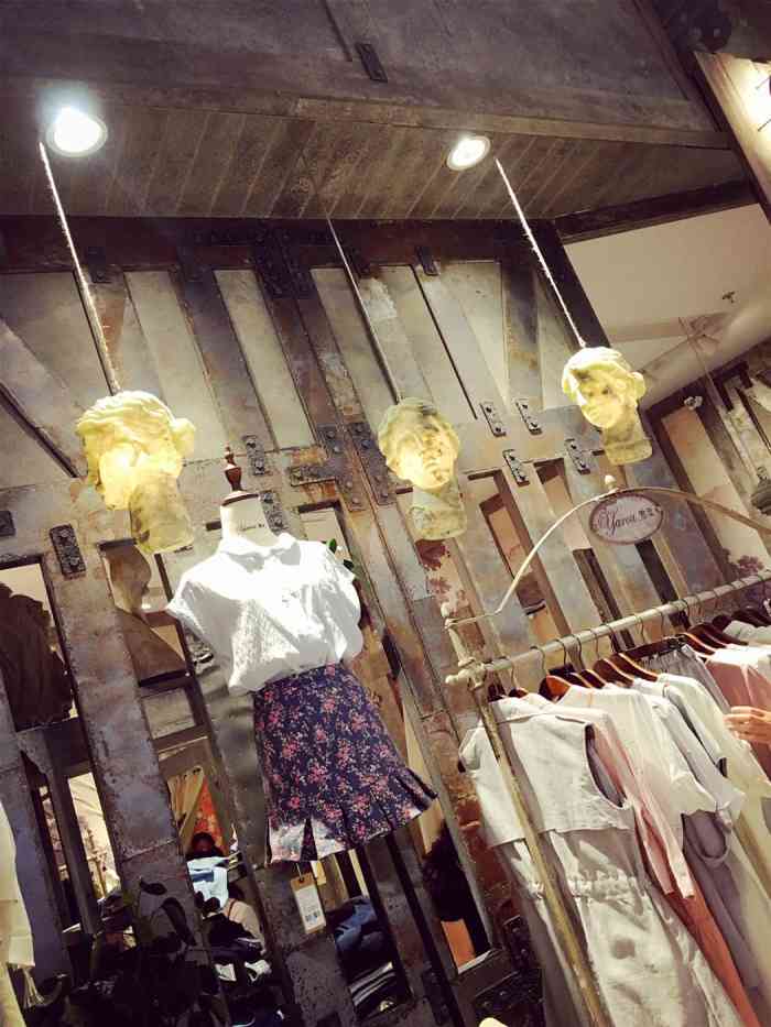 yarou雅柔-"很不好意思,地址报错了,应该是在万达cb."-大众点评移动版