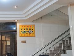 -品香排骨饭(羊官路店)