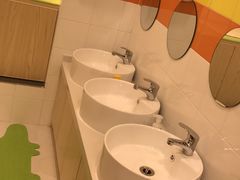 -婴智贝佳蒙特梭利早教托育中心(杨浦店)