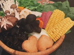 -湊湊火锅·茶憩(打浦桥日月光店)