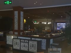 -八府香鸭·啫啫煲(华山路店)