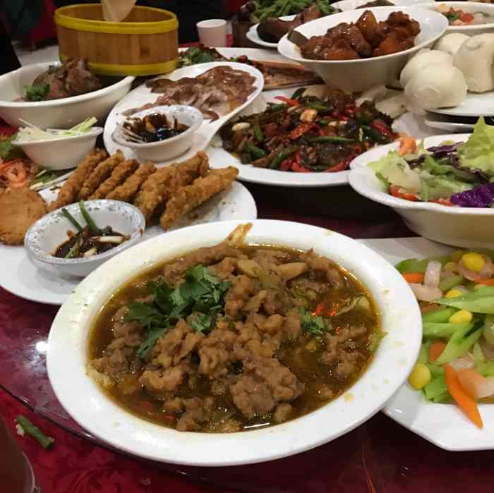 天禧酒店"位于红星东路,银都花园小区北门.是济宁东.