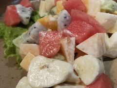 时令水果沙拉佐酸奶汁-秀·爱尔兰餐吧(上海路店)