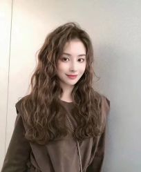 -朗峰专业美发沙龙