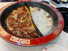 鸳鸯锅底-京门活鱼馆·鱼火锅(百子湾（原红庙）店)