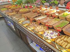 -四囍码头海鲜烧烤自助火锅(外滩南京东路悦荟广场店)