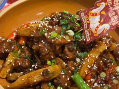 秘制回味黑鸭煲-荆九爷爆炒桥头三嫩(夫子庙店)