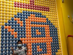 -m豆巧克力世界(上海世茂广场店)