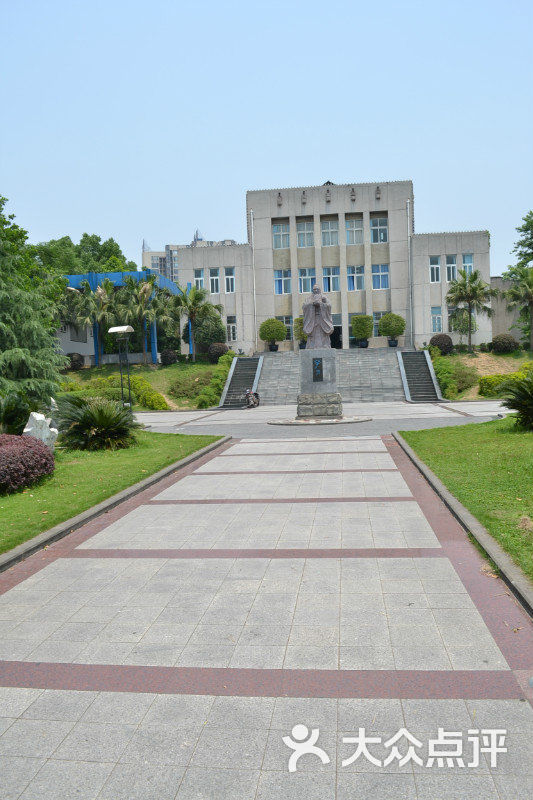 西南大学教学楼图片 - 第1张