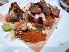 -肥肥虾庄·金牌油焖大虾(汉口城市广场店)