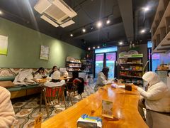 -初念轻轻然(长阳创谷店)