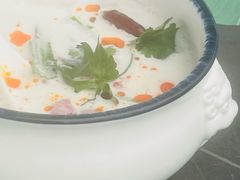 酸辣椰汁鸡汤-帕蓝·暹罗料理(大学路店)