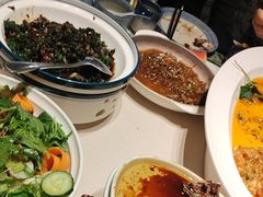 -八府香鸭·啫啫煲(华山路店)