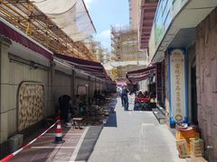 -云洲古玩城(大木桥路店)
