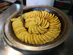 -老新隆牛肉锅贴(新街口店)
