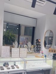 -AI艾耳·专业手工耳洞·穿孔美学馆