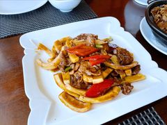 欢喜椰子黄牛肉-蜈支洲岛珊瑚酒店临海阁中餐厅