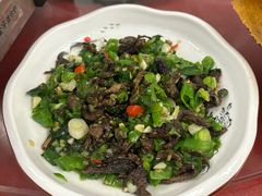 -斗鱼岛酒店(新化白溪店)
