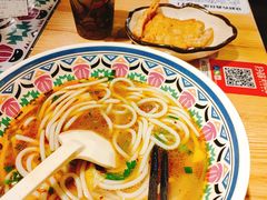 -鑫花溪牛肉米粉(天山店)