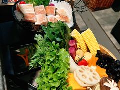 -湊湊火锅·茶憩(新中关购物中心店)