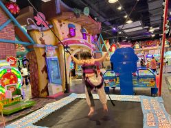 -卡通尼乐园(重庆南坪协信星光店)