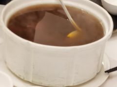 生鱼炖鸡爪芋-君海悦酒楼