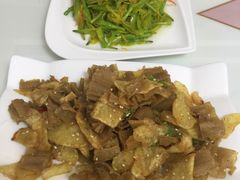 -天天向上素食餐厅(五台山店)