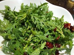 炝拌茼蒿-万重锦·人文川菜馆(骡马市店)