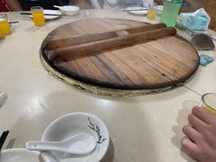 -三江鱼东北特色铁锅炖(骆驼店)