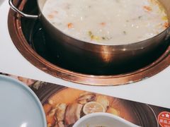 -洪氏嗨捞·猪肚鸡火锅(阳光天地店)