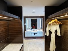 -上海虹桥西郊假日酒店