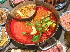 -楠小云·云南鲜菌·鲜牛自助火锅(九眼桥店)