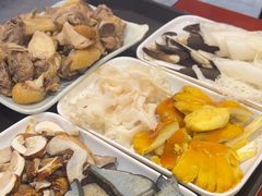-菌之家·专业纯野生菌火锅·特色炒菌