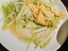 -阿峰饭店·本地土菜馆·农家土鸡煲·一品神仙鸡(报福店)