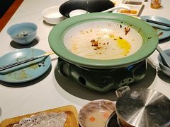-老周家酱卤猪蹄私房菜(克拉玛依西街店)
