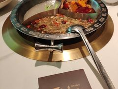 -香天下·传承火锅(世纪城店)