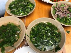 -大众跷脚牛肉馆·非遗传承单位(峨眉山店)