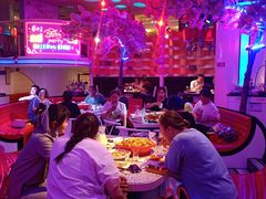 大堂-巴特餐饮6加1音乐餐吧·新疆菜