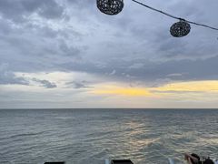 -Sunset Bar(丹绒亚路香格里拉店)