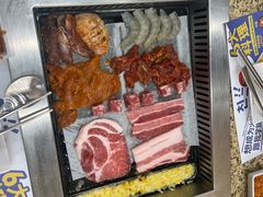 -阿亲家·韩式无限烤肉(花果园店)