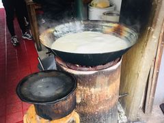 -云南大锅豆浆店