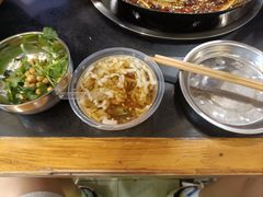 -鸿顺老铁锅美蛙鱼府(解放碑店)