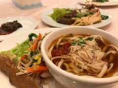 -南京双门楼宾馆(盐仓桥地铁站阅江楼店)