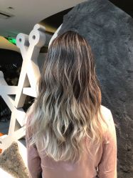 -TOP HAIR SALON