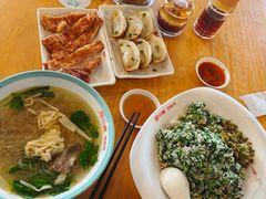 咸肉菜饭-小姜锅贴(凤凰街店)