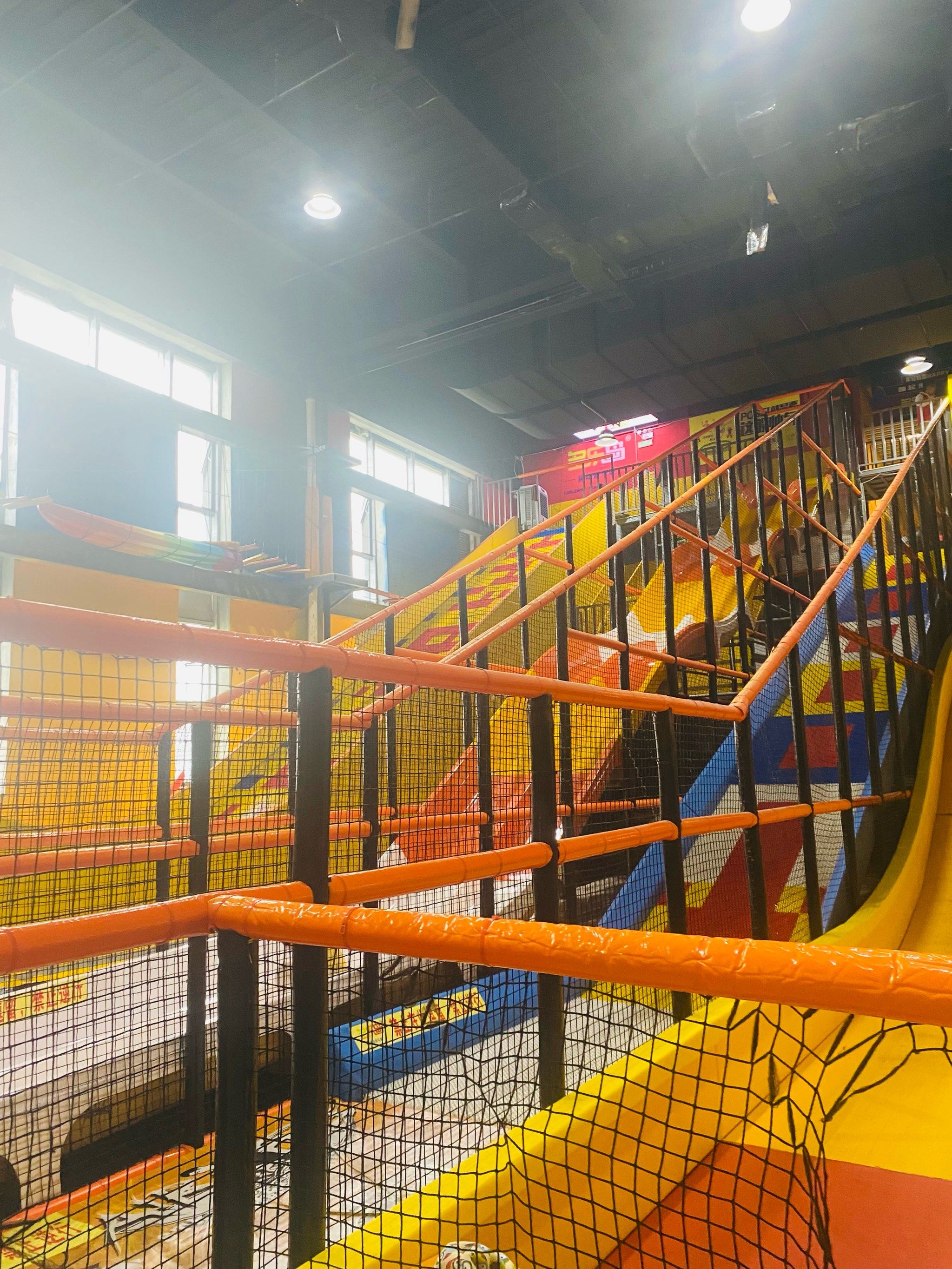 五一假期|48r三小时的室内溜娃乐园