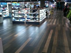 -百盛(万象城店)