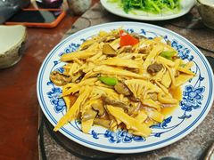 -天天向上素食餐厅(五台山店)