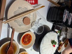 -老牌坊云南鱼豆花火锅(哈西万达店)