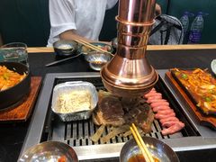 -臻牛烤肉